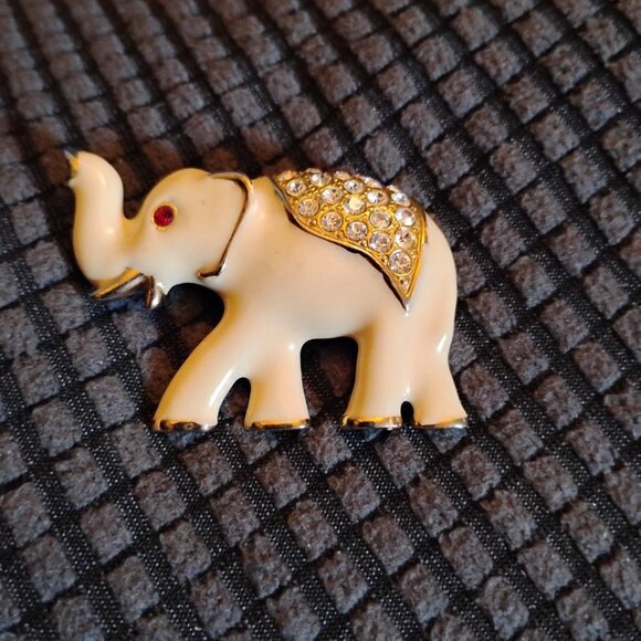 Cream Enamel Elephant Brooch with Gold Red & Clear White Crystals Accents - Picture 4 of 8